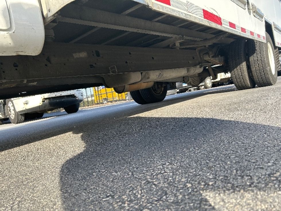 Light Duty Box Truck-Light and Medium Duty Trucks-GMC-2021-Savana G33903-Norton-MA-88,686\n\t\tmiles-$ 29,000 - Image 5