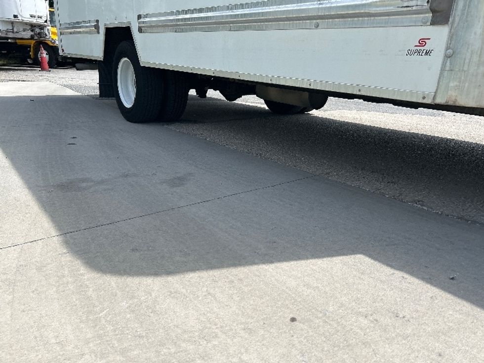 Light Duty Box Truck-Light and Medium Duty Trucks-GMC-2021-Savana G33903-Ocala-FL-81,699\n\t\tmiles-$ 32,750 - Image 14