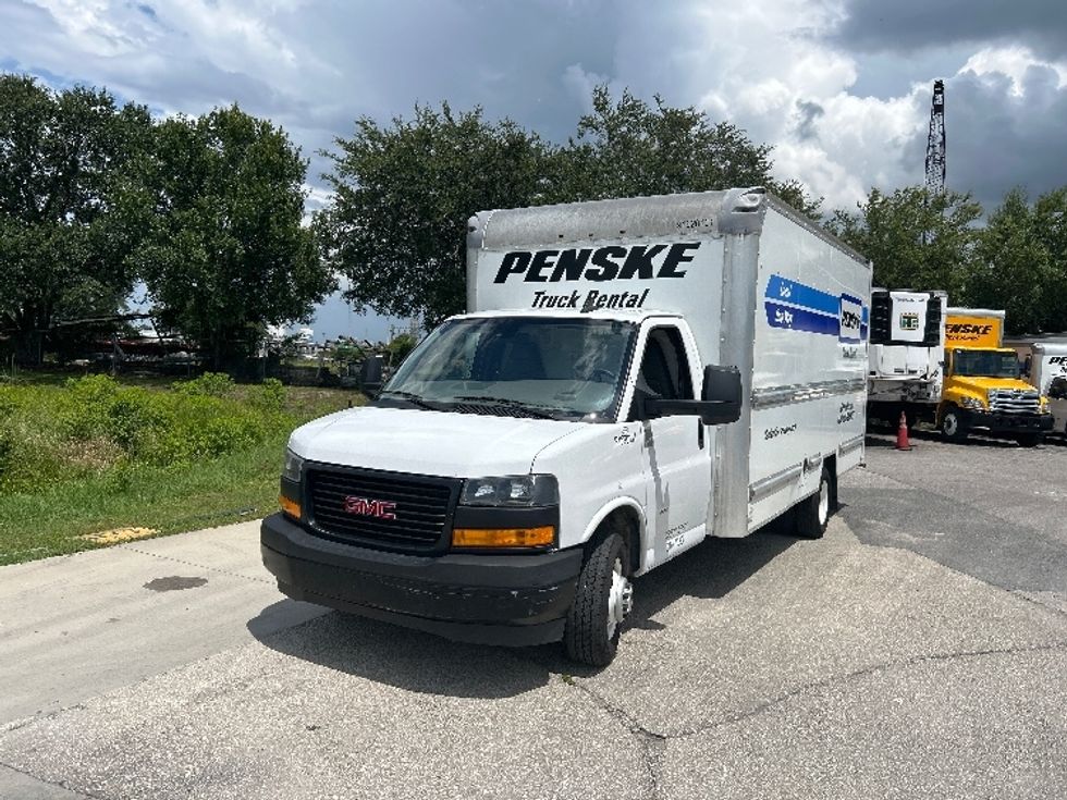 Light Duty Box Truck-Light and Medium Duty Trucks-GMC-2021-Savana G33903-Ocala-FL-81,699\n\t\tmiles-$ 32,750 - Image 3