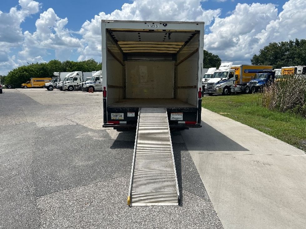 Light Duty Box Truck-Light and Medium Duty Trucks-GMC-2021-Savana G33903-Ocala-FL-81,699\n\t\tmiles-$ 32,750 - Image 9