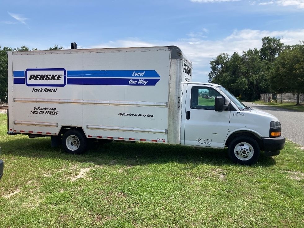 Light Duty Box Truck-Light and Medium Duty Trucks-GMC-2021-Savana G33903-Ocala-FL-83,734\n\t\tmiles-$ 29,500 - Image 15