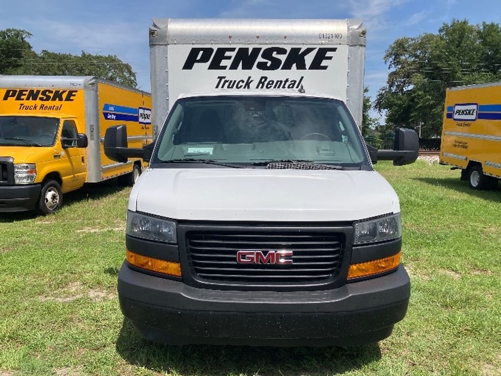 Light Duty Box Truck-Light and Medium Duty Trucks-GMC-2021-Savana G33903-Ocala-FL-83,734\n\t\tmiles-$ 29,500 - Image 2