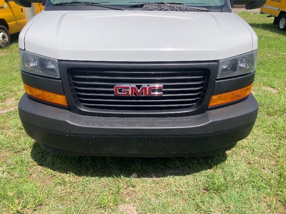 Light Duty Box Truck-Light and Medium Duty Trucks-GMC-2021-Savana G33903-Ocala-FL-83,734\n\t\tmiles-$ 29,500 - Image 30