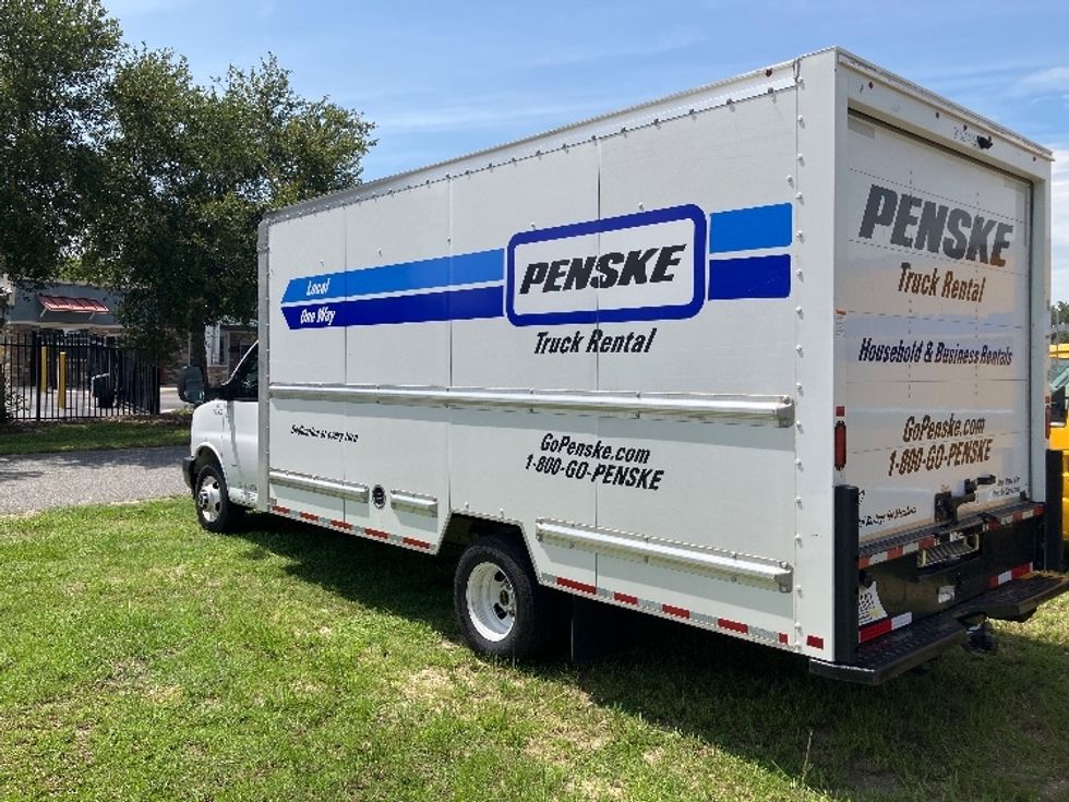 Light Duty Box Truck-Light and Medium Duty Trucks-GMC-2021-Savana G33903-Ocala-FL-83,734\n\t\tmiles-$ 29,500 - Image 6