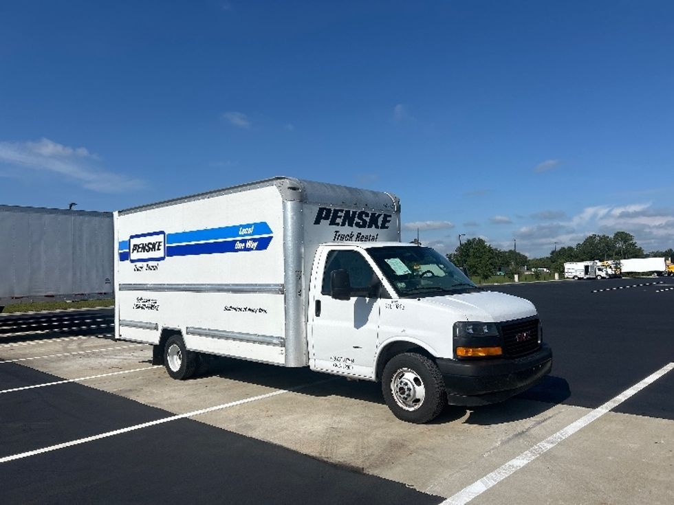 Light Duty Box Truck-Light and Medium Duty Trucks-GMC-2021-Savana G33903-Ocala-FL-84,905\n\t\tmiles-$ 27,250 - Image 1