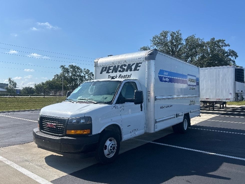 Light Duty Box Truck-Light and Medium Duty Trucks-GMC-2021-Savana G33903-Ocala-FL-84,905\n\t\tmiles-$ 27,250 - Image 3