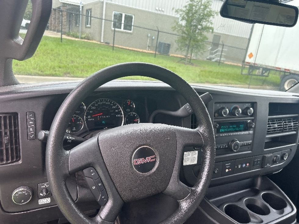 Light Duty Box Truck-Light and Medium Duty Trucks-GMC-2021-Savana G33903-Ocala-FL-92,870\n\t\tmiles-$ 29,750 - Image 17