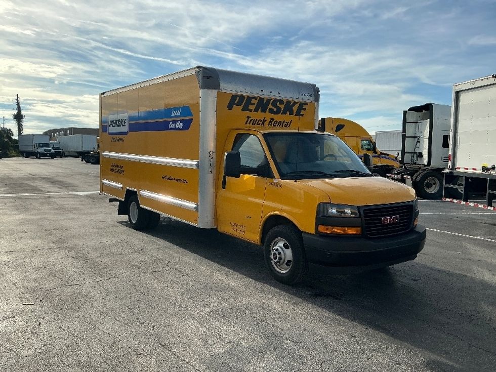 Light Duty Box Truck-Light and Medium Duty Trucks-GMC-2021-Savana G33903-Ocala-FL-93,188\n\t\tmiles-$ 26,750 - Image 1