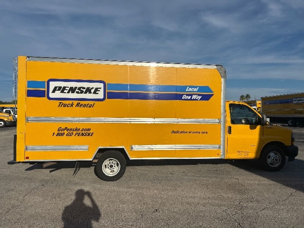 Light Duty Box Truck-Light and Medium Duty Trucks-GMC-2021-Savana G33903-Ocala-FL-93,188\n\t\tmiles-$ 26,750 - Image 12