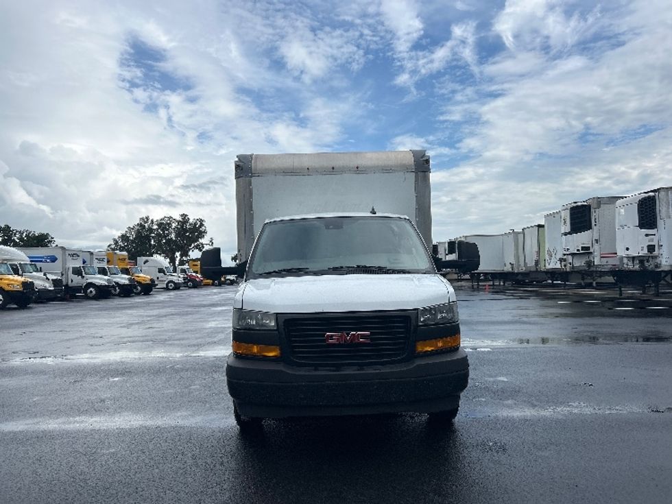 Light Duty Box Truck-Light and Medium Duty Trucks-GMC-2021-Savana G33903-Ocala-FL-94,322\n\t\tmiles-$ 29,500 - Image 2