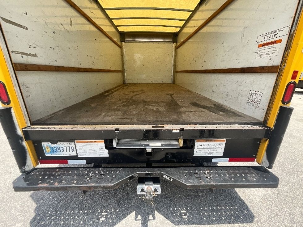 Light Duty Box Truck-Light and Medium Duty Trucks-GMC-2021-Savana G33903-Ocala-FL-99,368\n\t\tmiles-$ 24,500 - Image 10
