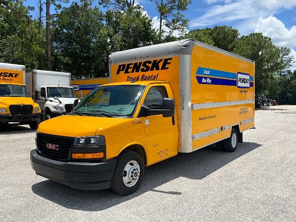 Light Duty Box Truck-Light and Medium Duty Trucks-GMC-2021-Savana G33903-Ocala-FL-99,368\n\t\tmiles-$ 24,500 - Image 3