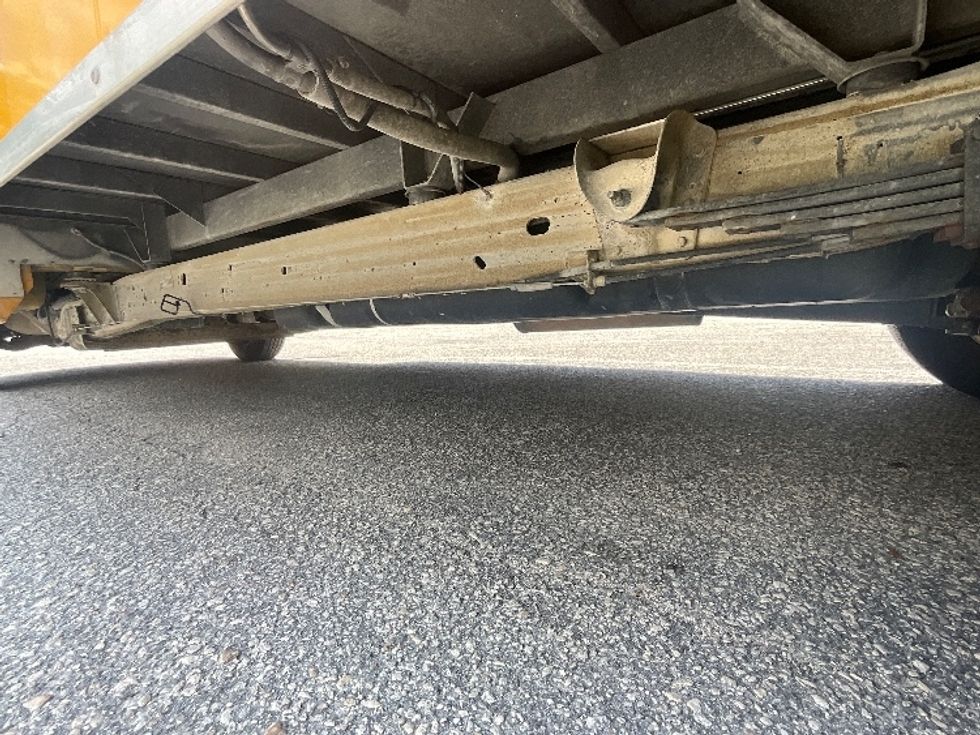 Light Duty Box Truck-Light and Medium Duty Trucks-GMC-2021-Savana G33903-Ocala-FL-99,368\n\t\tmiles-$ 24,500 - Image 5