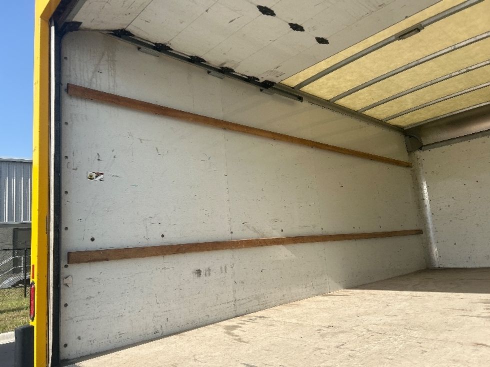 Light Duty Box Truck-Light and Medium Duty Trucks-GMC-2021-Savana G33903-Ocala-FL-99,898\n\t\tmiles-$ 26,000 - Image 11