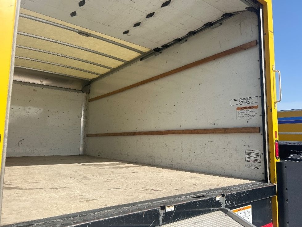 Light Duty Box Truck-Light and Medium Duty Trucks-GMC-2021-Savana G33903-Ocala-FL-99,898\n\t\tmiles-$ 26,000 - Image 12