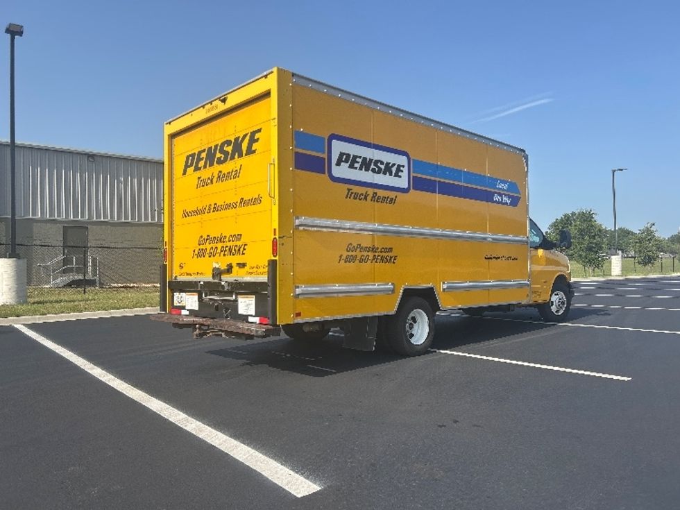 Light Duty Box Truck-Light and Medium Duty Trucks-GMC-2021-Savana G33903-Ocala-FL-99,898\n\t\tmiles-$ 26,000 - Image 13