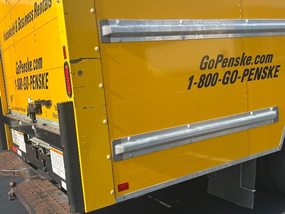 Light Duty Box Truck-Light and Medium Duty Trucks-GMC-2021-Savana G33903-Ocala-FL-99,898\n\t\tmiles-$ 26,000 - Image 28