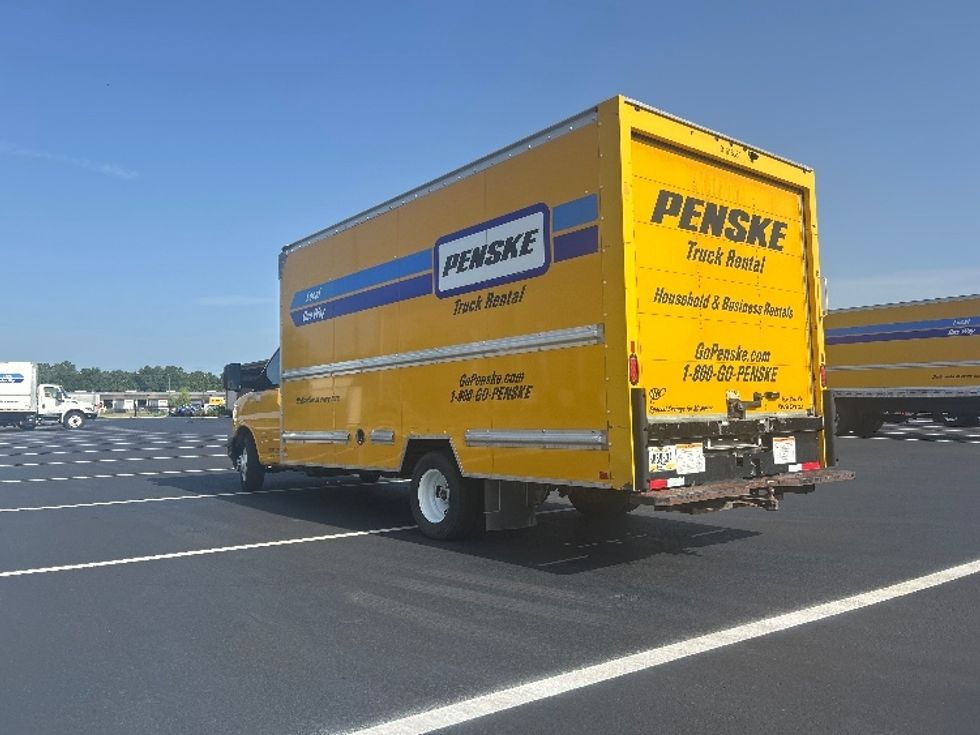 Light Duty Box Truck-Light and Medium Duty Trucks-GMC-2021-Savana G33903-Ocala-FL-99,898\n\t\tmiles-$ 26,000 - Image 6