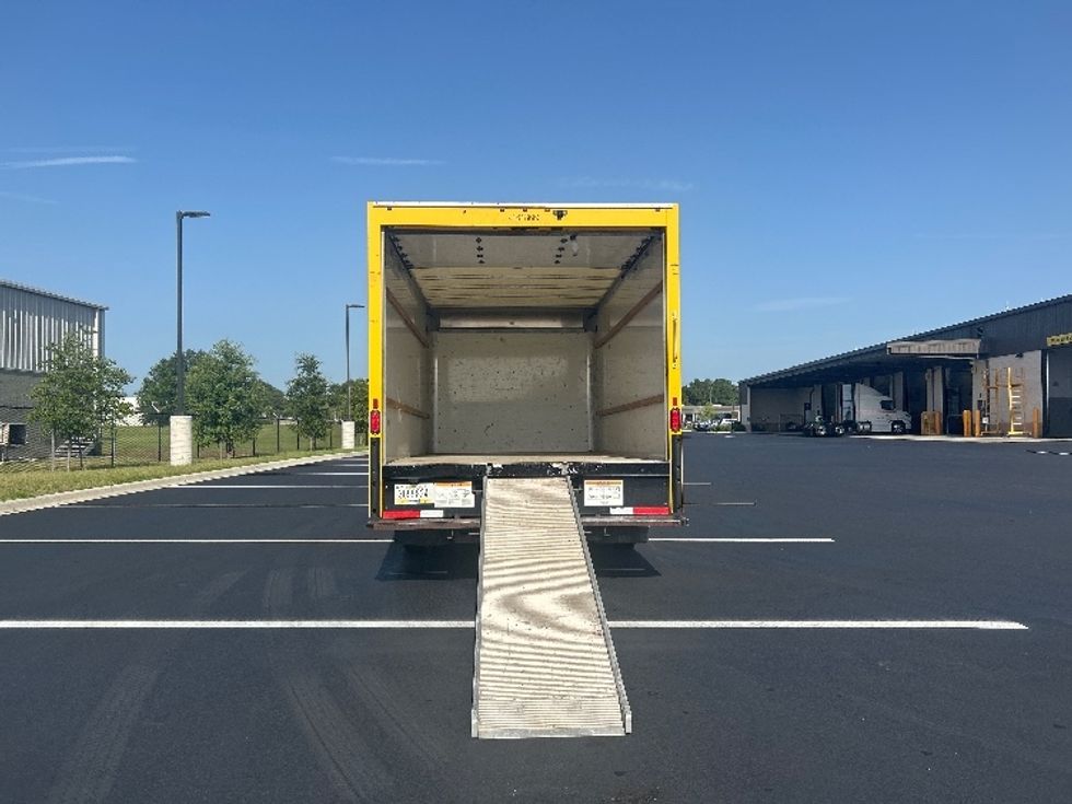 Light Duty Box Truck-Light and Medium Duty Trucks-GMC-2021-Savana G33903-Ocala-FL-99,898\n\t\tmiles-$ 26,000 - Image 9