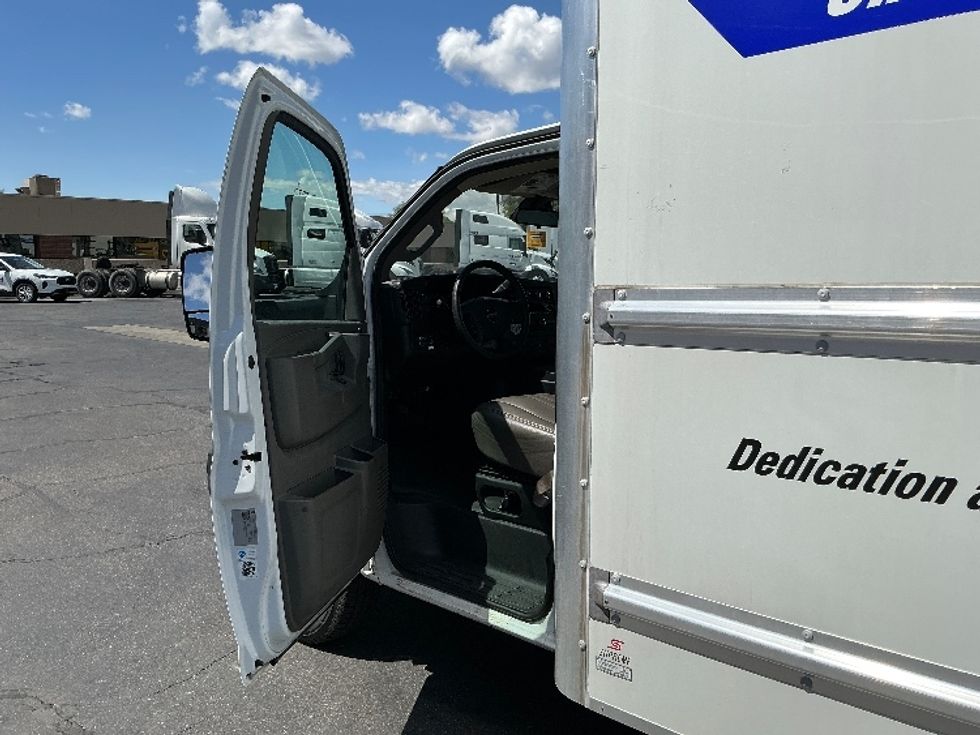 Light Duty Box Truck-Light and Medium Duty Trucks-GMC-2021-Savana G33903-Ogden-UT-109,375\n\t\tmiles-$ 27,250 - Image 13