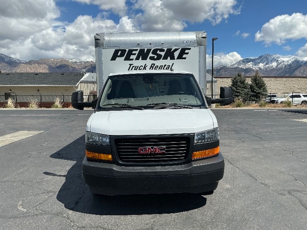 Light Duty Box Truck-Light and Medium Duty Trucks-GMC-2021-Savana G33903-Ogden-UT-109,375\n\t\tmiles-$ 27,250 - Image 2
