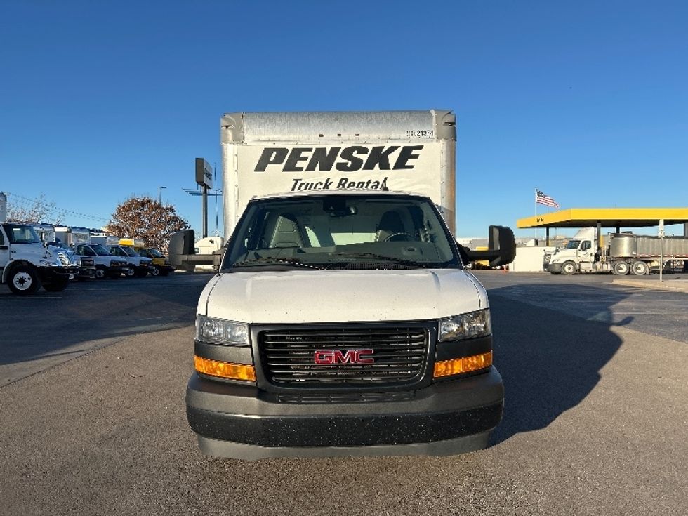 Light Duty Box Truck-Light and Medium Duty Trucks-GMC-2021-Savana G33903-Oklahoma City-OK-111,632\n\t\tmiles-$ 28,000 - Image 2