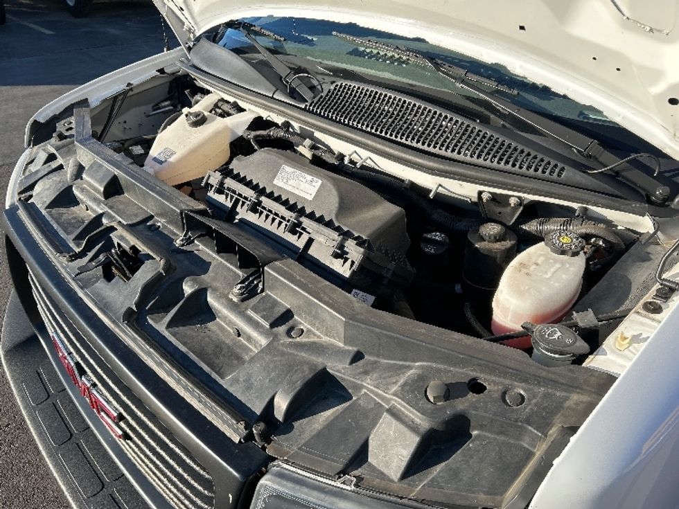 Light Duty Box Truck-Light and Medium Duty Trucks-GMC-2021-Savana G33903-Oklahoma City-OK-111,632\n\t\tmiles-$ 28,000 - Image 21