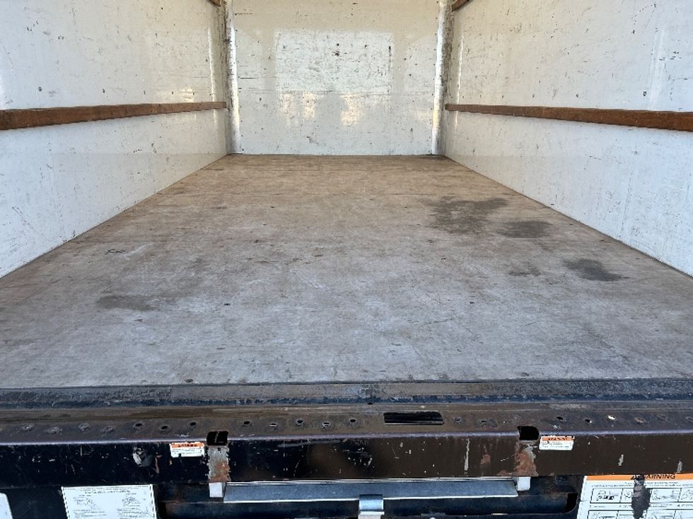 Light Duty Box Truck-Light and Medium Duty Trucks-GMC-2021-Savana G33903-Oklahoma City-OK-111,632\n\t\tmiles-$ 28,000 - Image 8