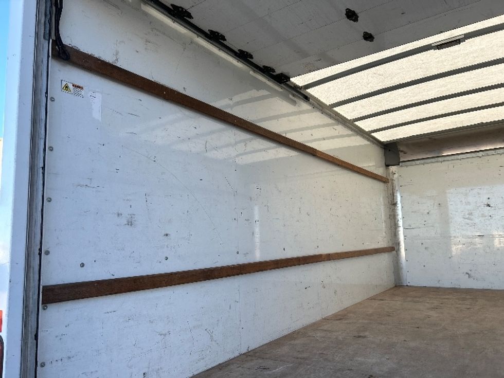 Light Duty Box Truck-Light and Medium Duty Trucks-GMC-2021-Savana G33903-Oklahoma City-OK-111,632\n\t\tmiles-$ 28,000 - Image 9