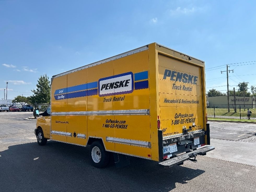 Light Duty Box Truck-Light and Medium Duty Trucks-GMC-2021-Savana G33903-Oklahoma City-OK-114,703\n\t\tmiles-$ 23,000 - Image 5