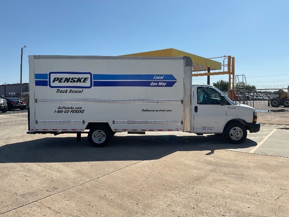 Light Duty Box Truck-Light and Medium Duty Trucks-GMC-2021-Savana G33903-Oklahoma City-OK-115,629\n\t\tmiles-$ 26,250 - Image 15