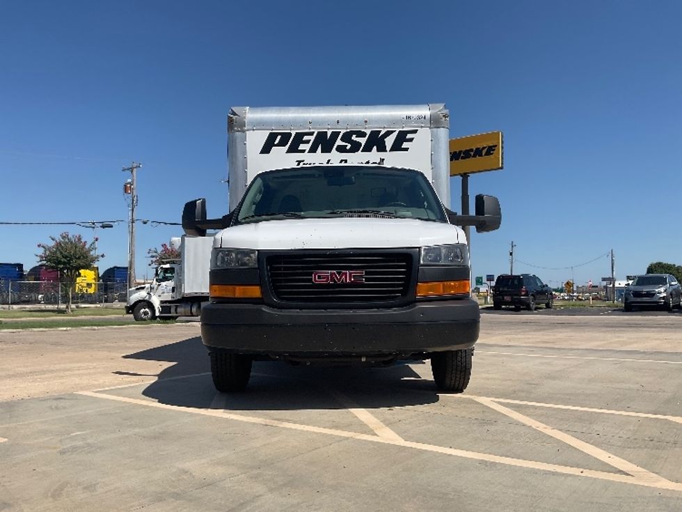 Light Duty Box Truck-Light and Medium Duty Trucks-GMC-2021-Savana G33903-Oklahoma City-OK-115,629\n\t\tmiles-$ 26,250 - Image 2
