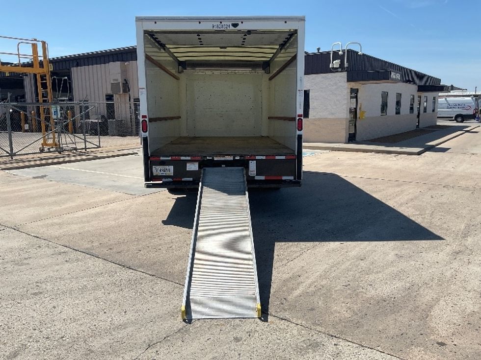 Light Duty Box Truck-Light and Medium Duty Trucks-GMC-2021-Savana G33903-Oklahoma City-OK-115,629\n\t\tmiles-$ 26,250 - Image 9