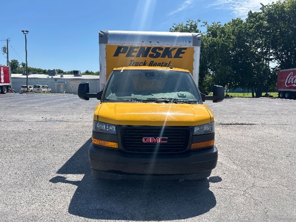 Light Duty Box Truck-Light and Medium Duty Trucks-GMC-2021-Savana G33903-Oklahoma City-OK-129,043\n\t\tmiles-$ 23,500 - Image 2