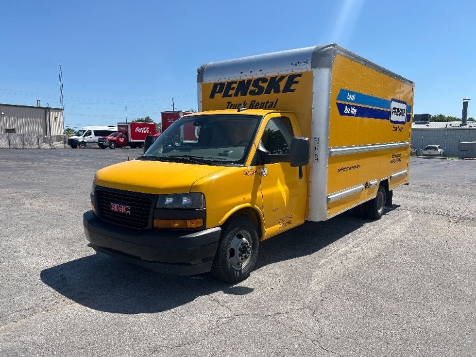 Light Duty Box Truck-Light and Medium Duty Trucks-GMC-2021-Savana G33903-Oklahoma City-OK-129,043\n\t\tmiles-$ 23,500 - Image 3