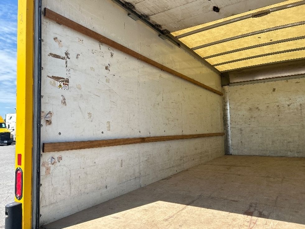 Light Duty Box Truck-Light and Medium Duty Trucks-GMC-2021-Savana G33903-Oklahoma City-OK-129,043\n\t\tmiles-$ 23,500 - Image 8