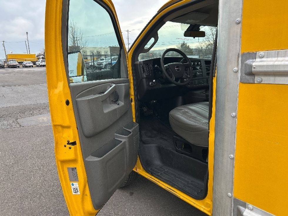 Light Duty Box Truck-Light and Medium Duty Trucks-GMC-2021-Savana G33903-Oklahoma City-OK-85,560\n\t\tmiles-$ 28,000 - Image 13