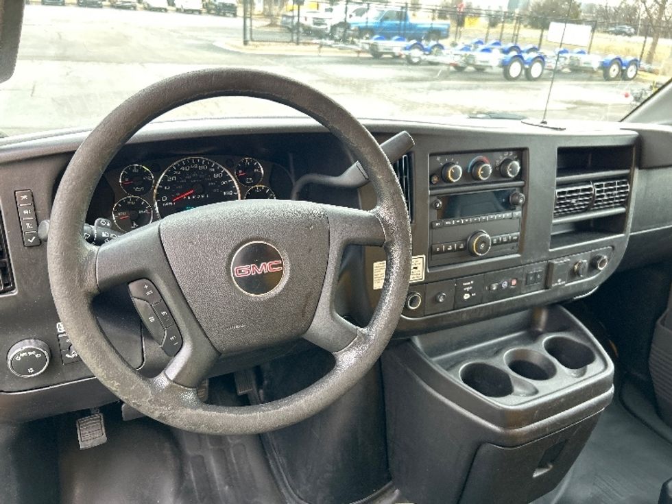 Light Duty Box Truck-Light and Medium Duty Trucks-GMC-2021-Savana G33903-Oklahoma City-OK-85,560\n\t\tmiles-$ 28,000 - Image 14