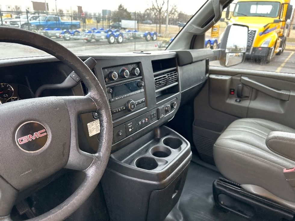 Light Duty Box Truck-Light and Medium Duty Trucks-GMC-2021-Savana G33903-Oklahoma City-OK-85,560\n\t\tmiles-$ 28,000 - Image 15