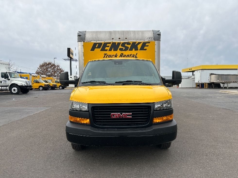 Light Duty Box Truck-Light and Medium Duty Trucks-GMC-2021-Savana G33903-Oklahoma City-OK-85,560\n\t\tmiles-$ 28,000 - Image 2