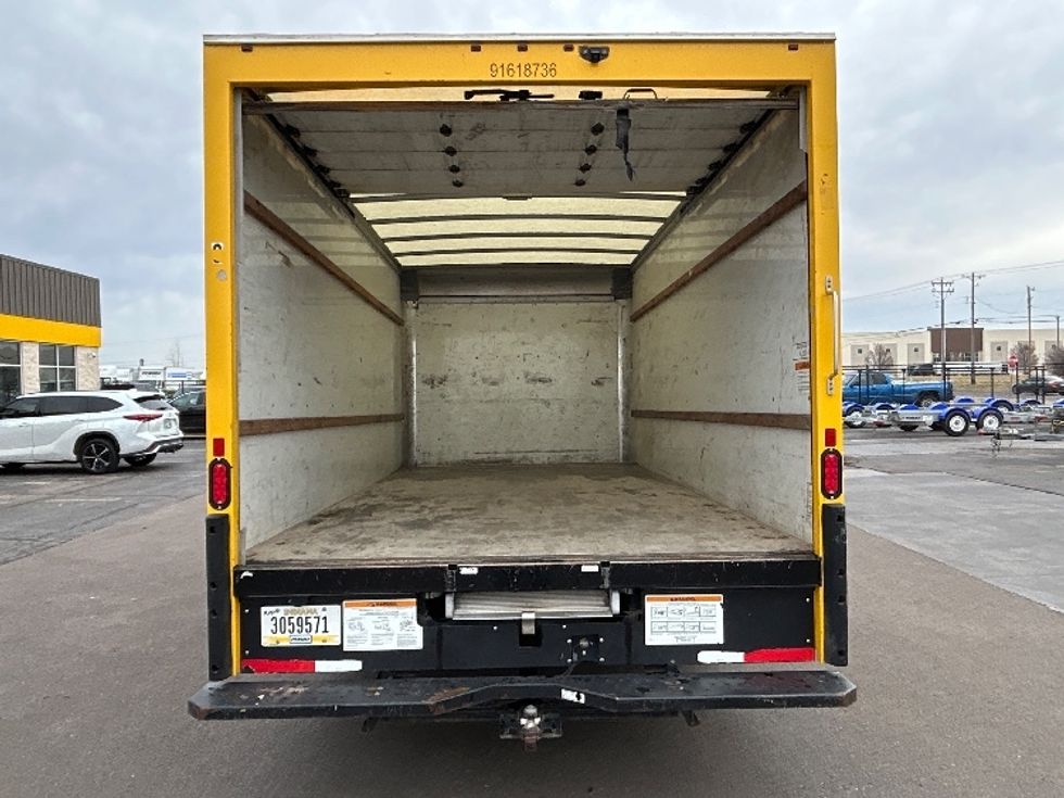 Light Duty Box Truck-Light and Medium Duty Trucks-GMC-2021-Savana G33903-Oklahoma City-OK-85,560\n\t\tmiles-$ 28,000 - Image 7