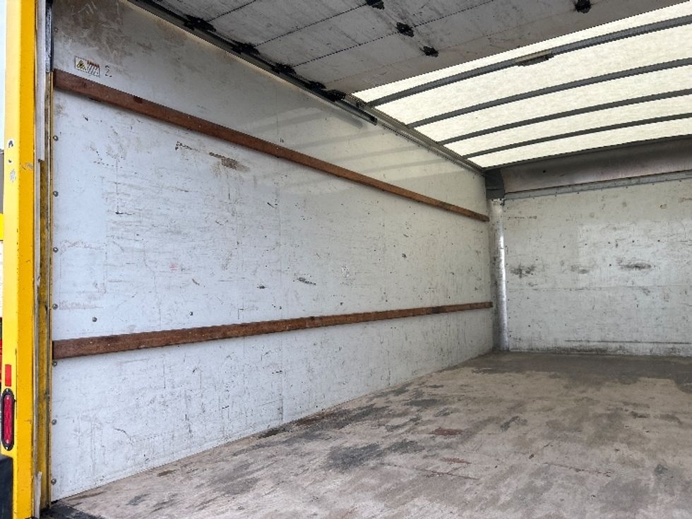 Light Duty Box Truck-Light and Medium Duty Trucks-GMC-2021-Savana G33903-Oklahoma City-OK-85,560\n\t\tmiles-$ 28,000 - Image 9