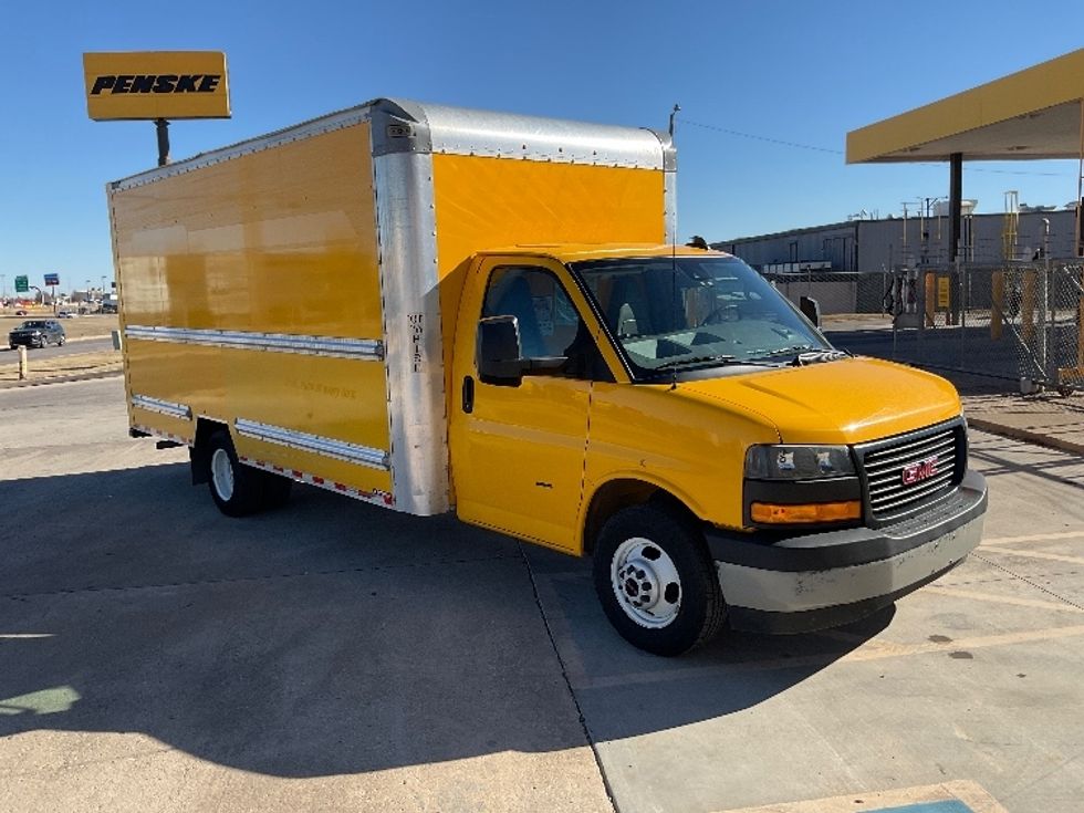 Light Duty Box Truck-Light and Medium Duty Trucks-GMC-2021-Savana G33903-Oklahoma City-OK-88,427\n\t\tmiles-$ 27,750 - Image 1