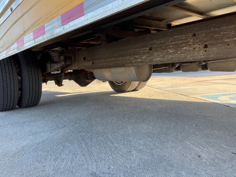 Light Duty Box Truck-Light and Medium Duty Trucks-GMC-2021-Savana G33903-Oklahoma City-OK-88,427\n\t\tmiles-$ 27,750 - Image 14