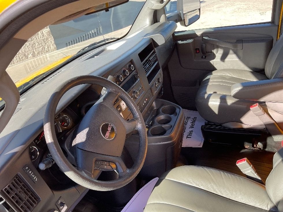 Light Duty Box Truck-Light and Medium Duty Trucks-GMC-2021-Savana G33903-Oklahoma City-OK-88,427\n\t\tmiles-$ 27,750 - Image 18