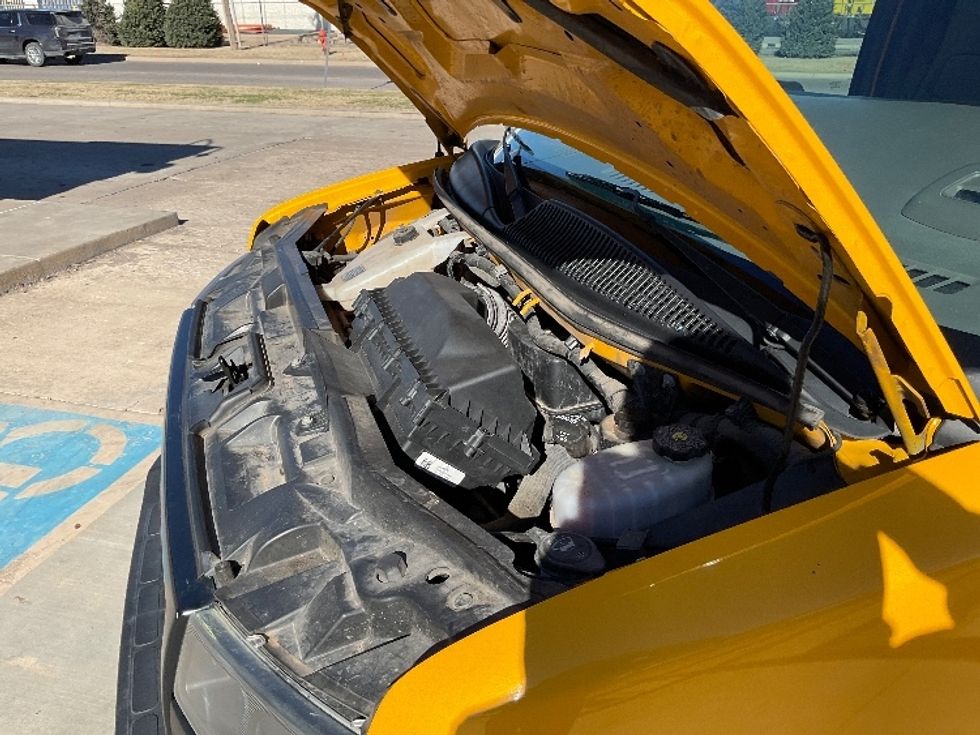 Light Duty Box Truck-Light and Medium Duty Trucks-GMC-2021-Savana G33903-Oklahoma City-OK-88,427\n\t\tmiles-$ 27,750 - Image 24