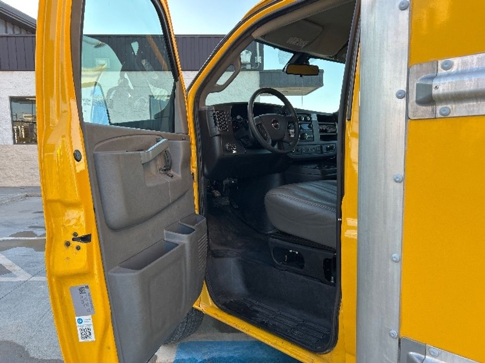 Light Duty Box Truck-Light and Medium Duty Trucks-GMC-2021-Savana G33903-Oklahoma City-OK-88,650\n\t\tmiles-$ 27,750 - Image 15