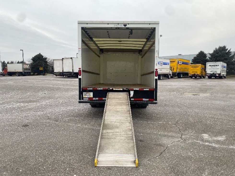 Light Duty Box Truck-Light and Medium Duty Trucks-GMC-2021-Savana G33903-Oklahoma City-OK-92,503\n\t\tmiles-$ 30,250 - Image 9