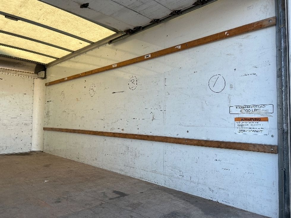 Light Duty Box Truck-Light and Medium Duty Trucks-GMC-2021-Savana G33903-Oklahoma City-OK-99,257\n\t\tmiles-$ 29,500 - Image 10