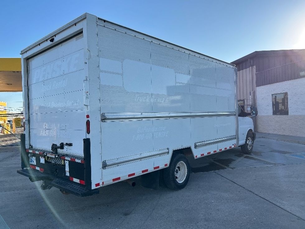 Light Duty Box Truck-Light and Medium Duty Trucks-GMC-2021-Savana G33903-Oklahoma City-OK-99,257\n\t\tmiles-$ 29,500 - Image 11